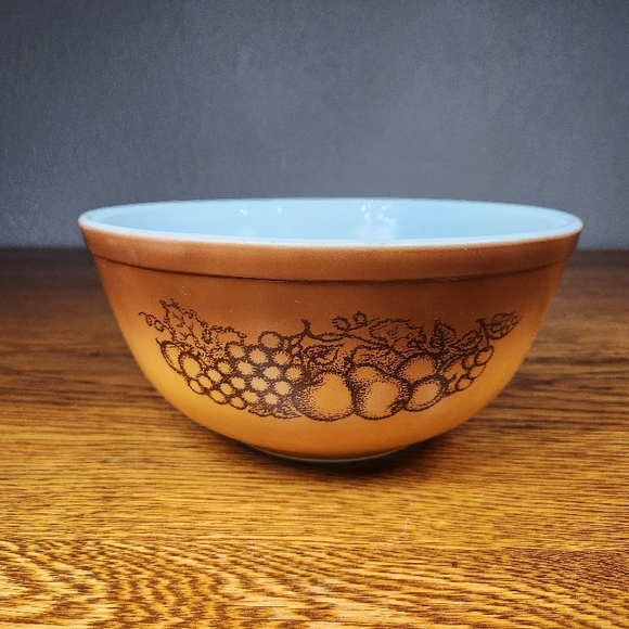 Pyrex Other - Pyrex old orchard 403 mixing bowl